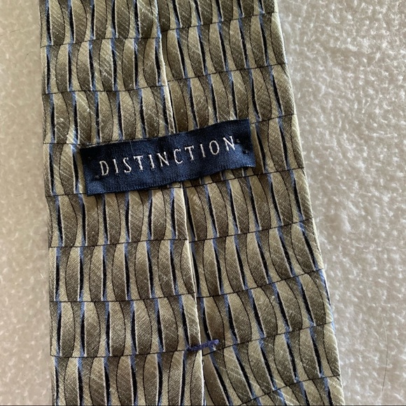 Four Ties - Picture 6 of 6